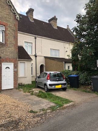 Thumbnail Shared accommodation to rent in South Road, Englefield Green, Egham