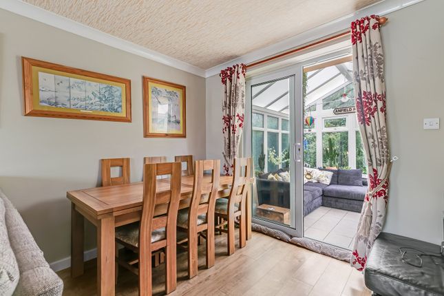 8, Grange Close, Ilkley photo 4