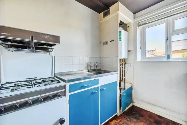 Flat 1, Aberdeen Lodge, 94, Osborne Road, Berkshire photo 3