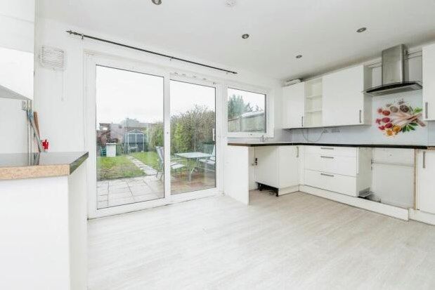 Thumbnail Property to rent in Linden Road, Dunstable