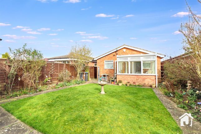 3, Elm Close, Leicester photo 2