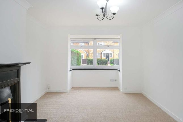 42 Cecil Road, Waltham Cross photo 4