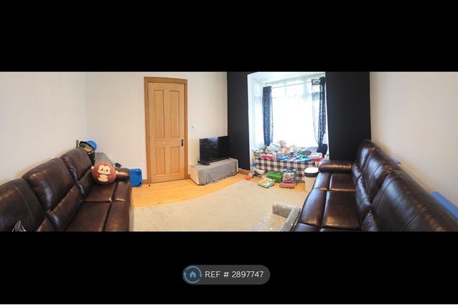 Kenilworth Avenue, Romford photo 4