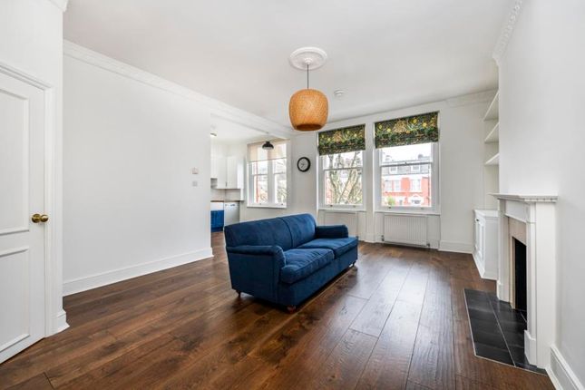 Flat to rent in Sutherland Avenue, London