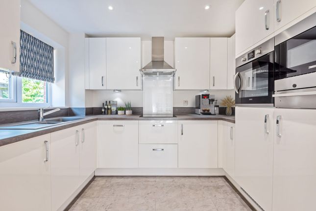 EAVES COURT, The retreat, Princes Risborough photo 4