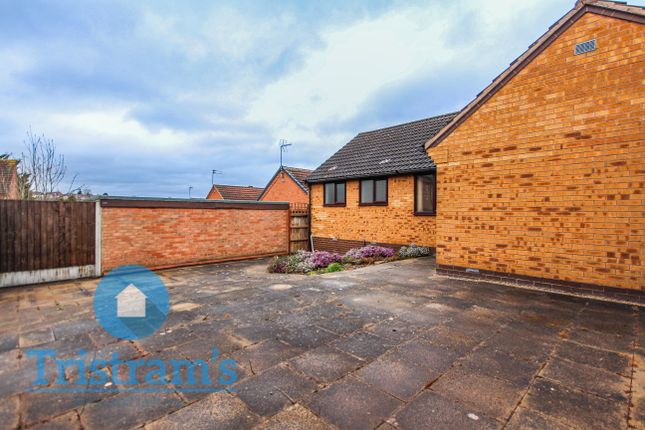 Detached bungalow to rent in Burleigh Close, Carlton, Nottingham
