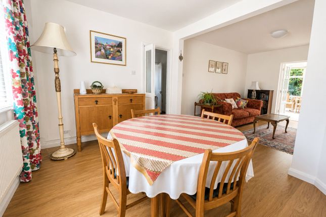 53, Hillingdon Road, Greater London photo 4