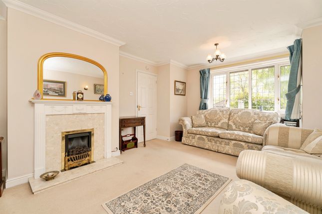 25, The Lawn, Fakenham photo 4