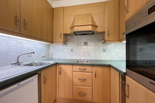 41, Brinton Lane, Hythe photo 3