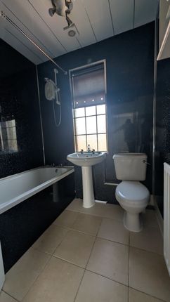 27, Clavering Place, Annfield Plain photo 4