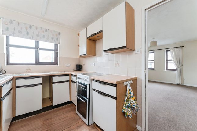 28, Jim Hocking Court, Station Road, March photo 3