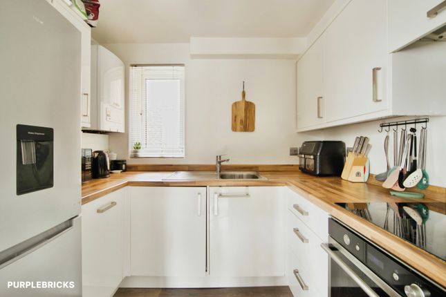 Lupin Close, Romford photo 2