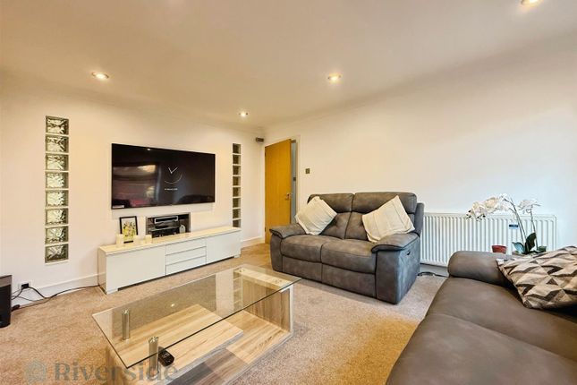 6, Ha'penny Bridge Way, Hull photo 2