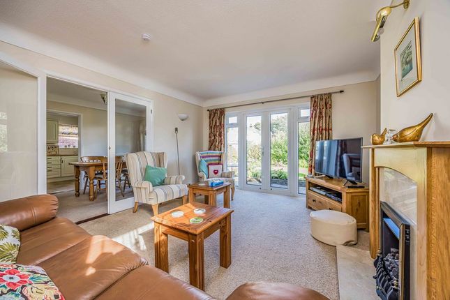 Nore Farm Avenue, Emsworth photo 4
