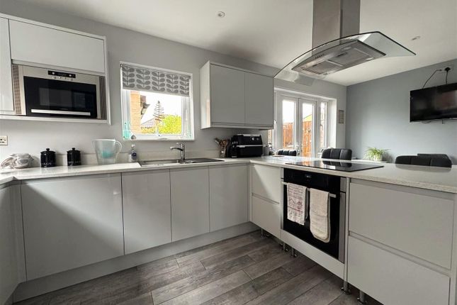 28, Ridgeway Road, Swindon photo 4