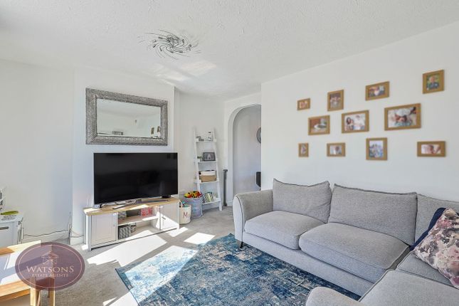 6, Brookside, Nottingham photo 3