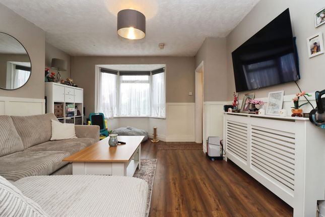80, Priory Road, WELLINGBOROUGH photo 4