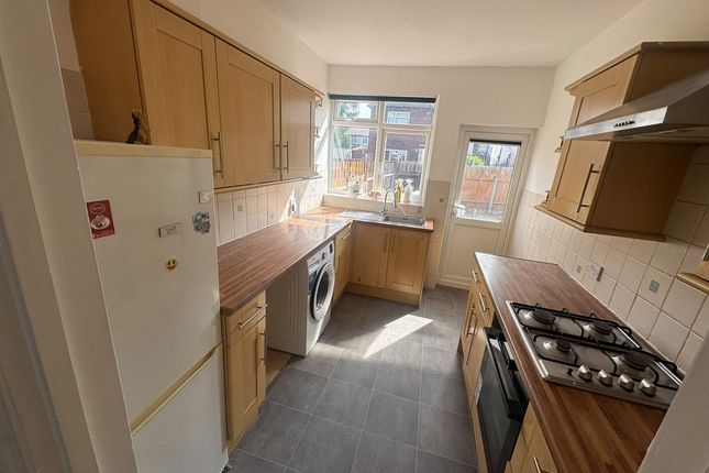 34, Barmouth Road, Croydon photo 2