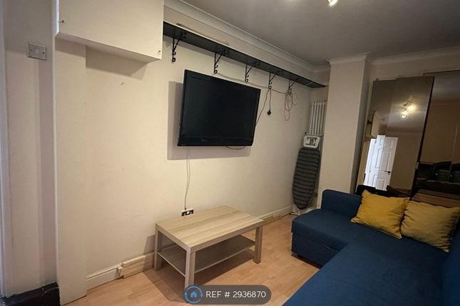 Lockesfield Place, London photo 5