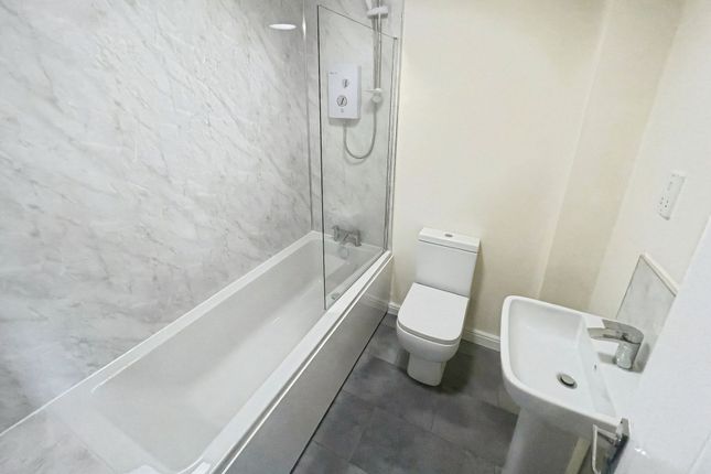 12 Lidgates Green, Telford photo 4