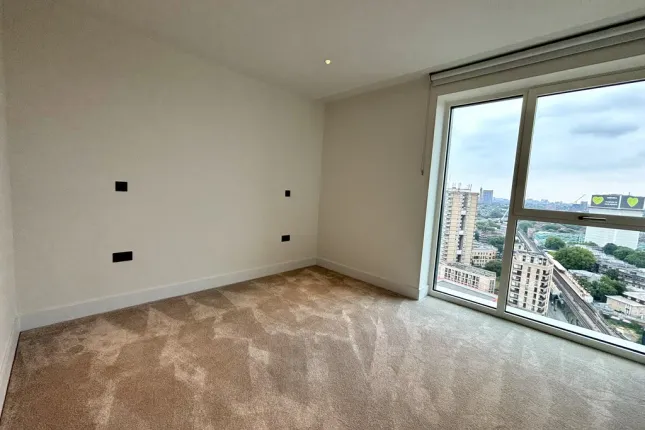 L1702, Cascade Way, London photo 4