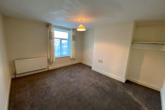 6, Opal Street, West Yorkshire photo 4