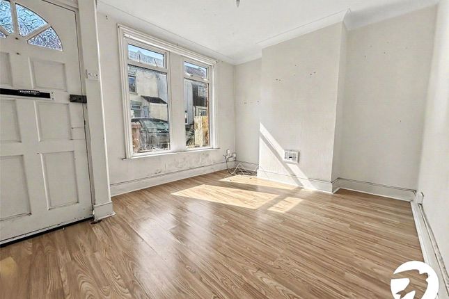 24, Edinburgh Road, Kent photo 2