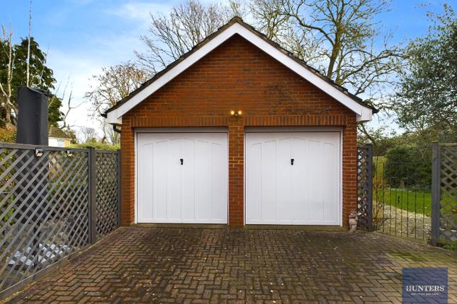 Detached house for sale in Barley Gardens, Winnersh, Wokingham