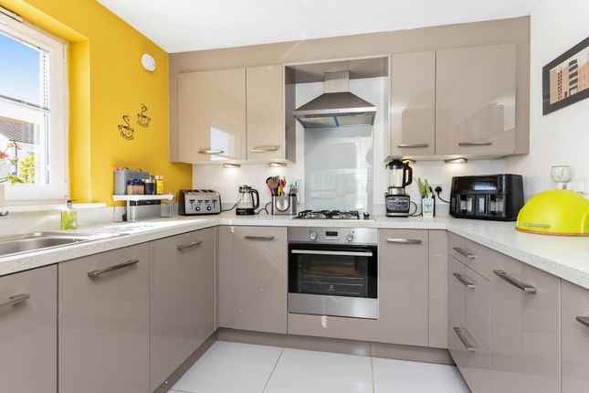 19, Princess Mary Road, Craigmillar, Edinburgh photo 4