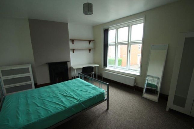 17, Lorne Road, Leicester photo 3