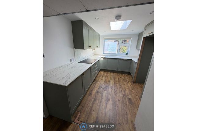 Carlyon Close, Threemilestone, Truro photo 3