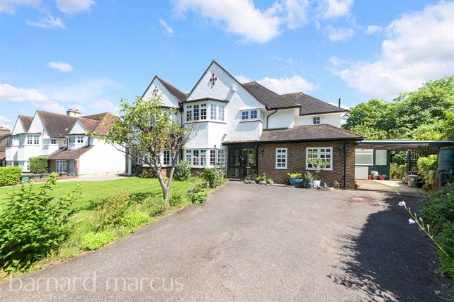 Thumbnail Semi-detached house for sale in The Gallop, Sutton