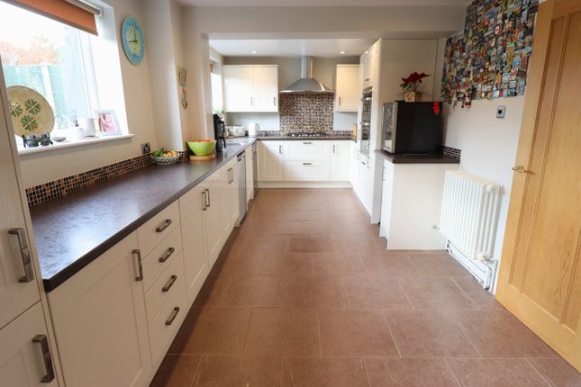 43, Shakespeare Avenue, Rayleigh photo 2