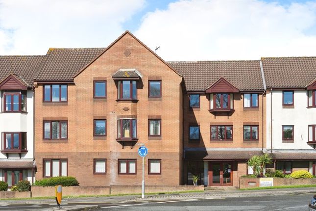 Flat for sale in Tanners Court, Thornbury