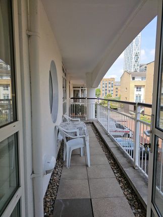 Flat to rent in Anchorage Point, 42 Cuba Street, London