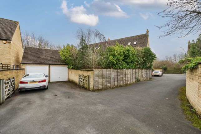 Semi-detached house for sale in Oaks Meade, Carterton, Oxfordshire
