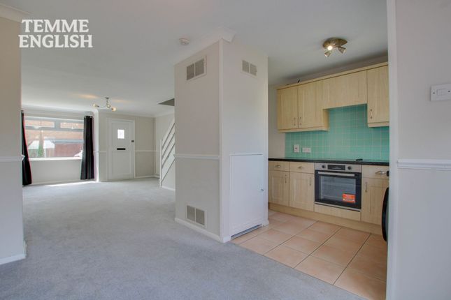32 Fraser Close, Basildon photo 4