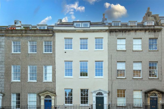 2-bed flat on Second Floor, 12, Richmond Terrace, Bristol, £425,000