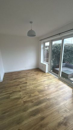 47, Greenway, Newcastle Upon Tyne photo 5