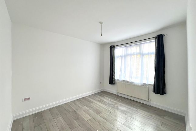 35, Coleridge Road, Walthamstow photo 3