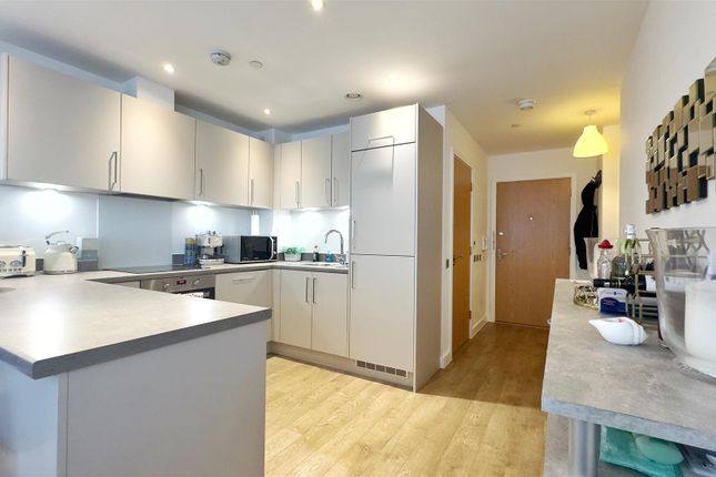 Flat to rent in Oculus House, Barking