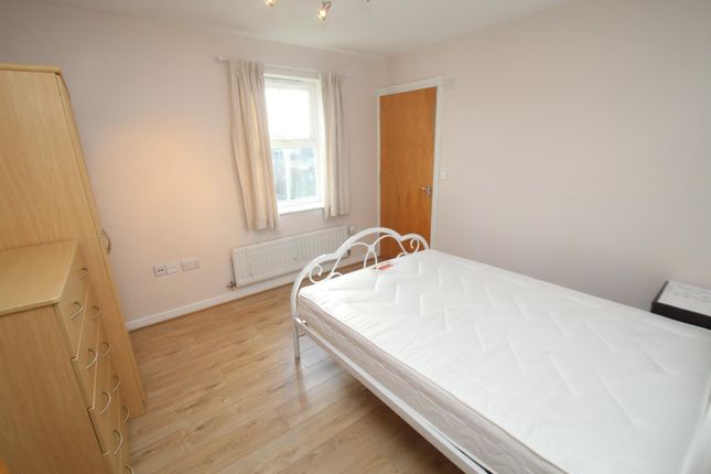 4, Teale Drive, West Yorkshire photo 4