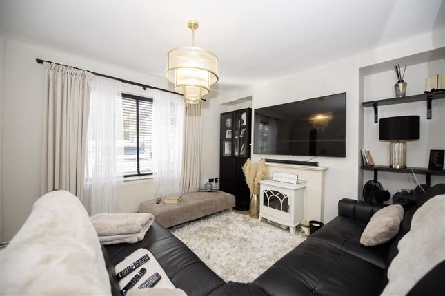 10, Aston Avenue, Nottingham photo 2