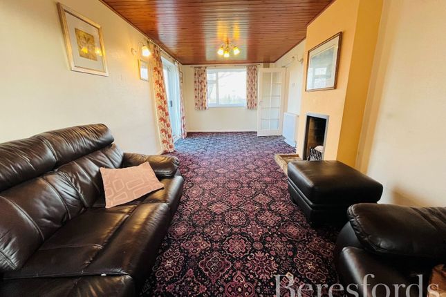40, Mayfield Road, Chelmsford photo 4