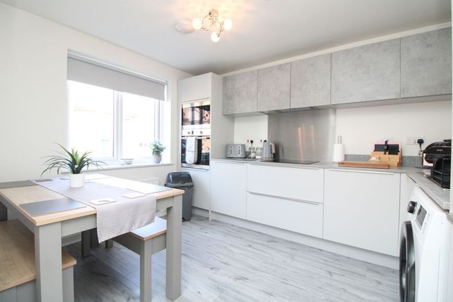42, Brockwell Road, High Spen photo 2