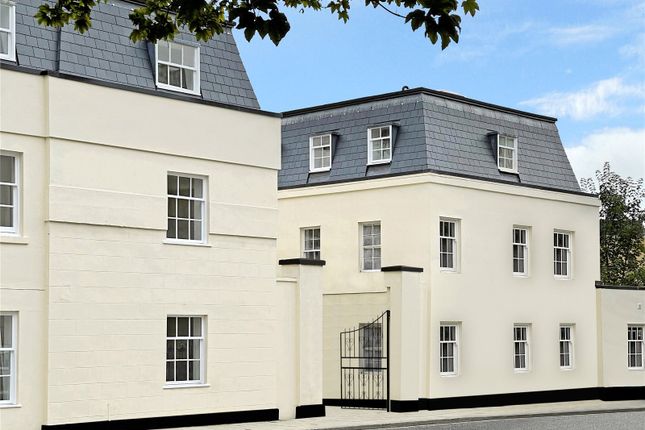 Thumbnail Property for sale in The Courtyard, 8A Carlton Crescent, Southampton