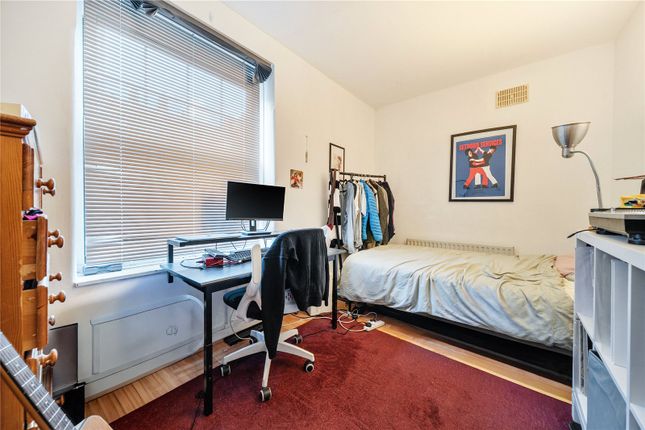 Flat 6, Rennie House,, Bath Terrace, London photo 4