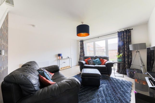8 Emperor Way, Newcastle Upon Tyne photo 2