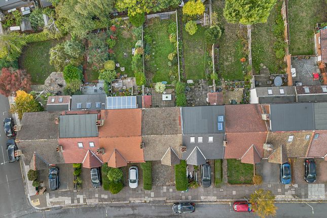 Normandy Avenue, Barnet photo 3