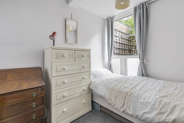 74, Highsett, Cambridge photo 4